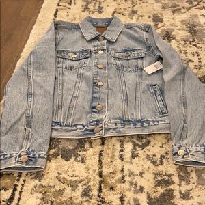 Gap light denim jean jacket size small NWT